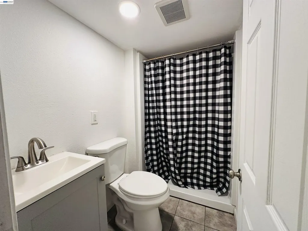 1301 60th Avenue Oakland CA 94621