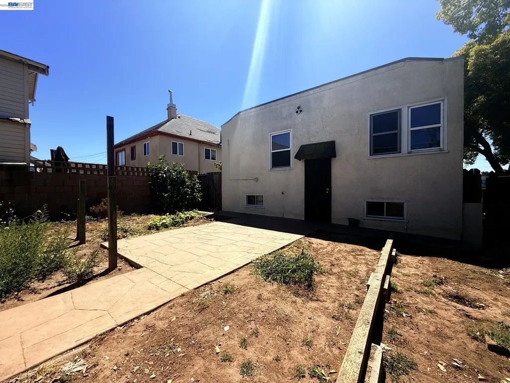 1301 60th Avenue Oakland CA 94621