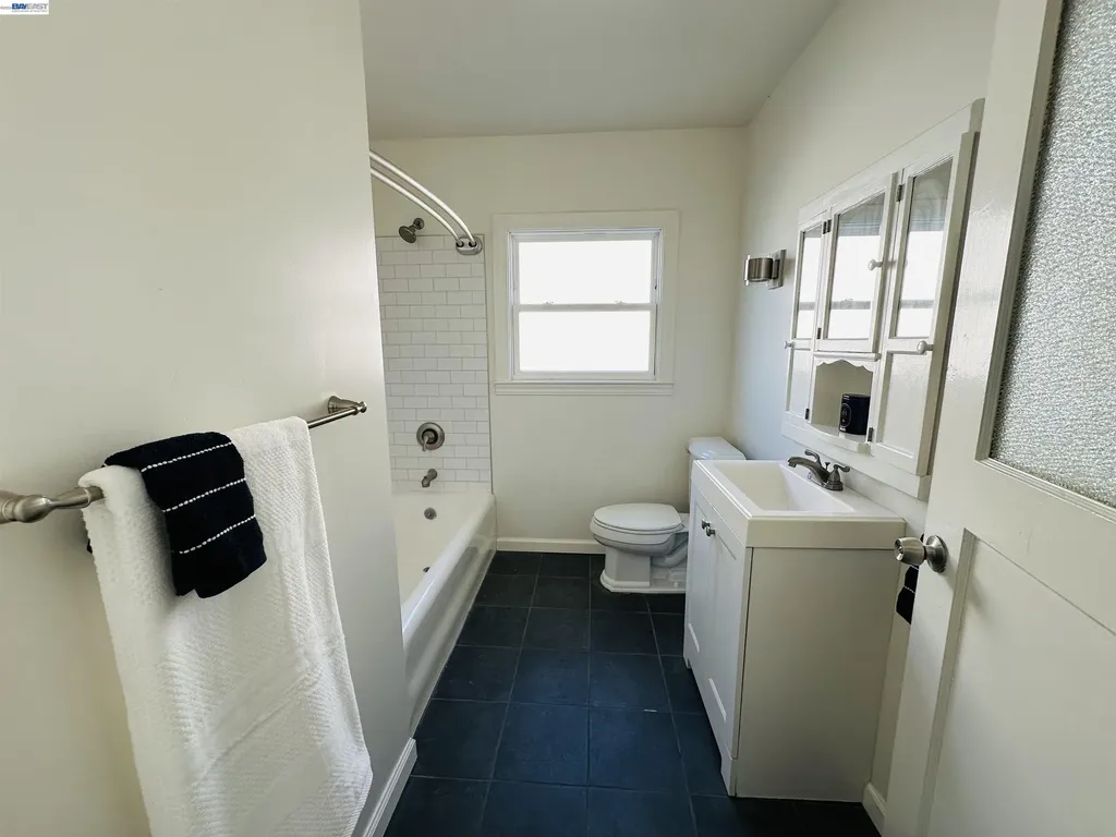 1301 60th Avenue Oakland CA 94621