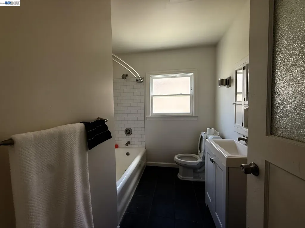 1301 60th Avenue Oakland CA 94621