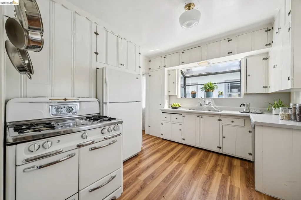 858 Neilson Street Berkeley CA 94707