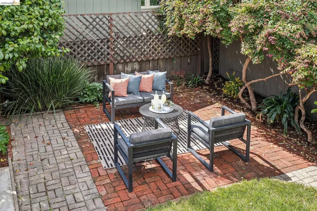 858 Neilson Street Berkeley CA 94707