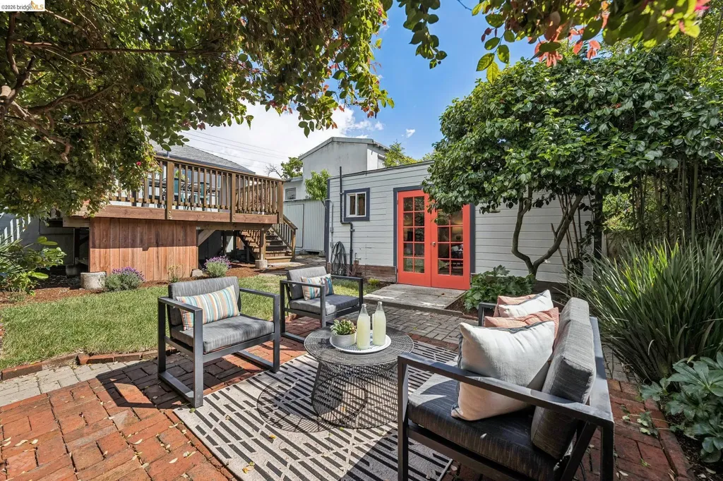 858 Neilson Street Berkeley CA 94707