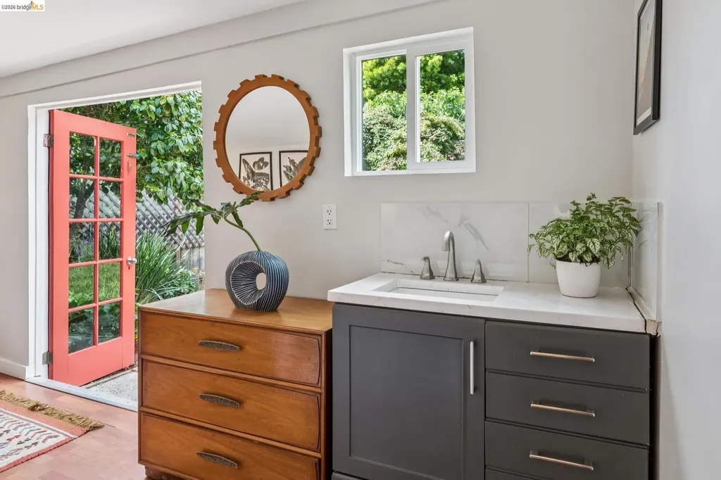 858 Neilson Street Berkeley CA 94707