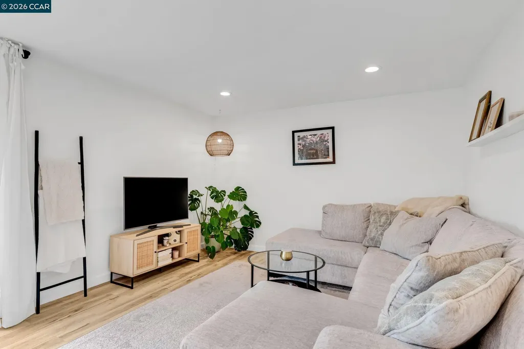 825 Oak Grove Road Concord CA 94518