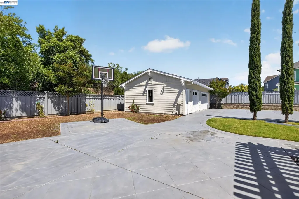 932 Hansen Road Livermore CA 94550