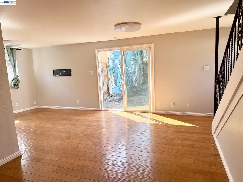 1033 Fountain Street Alameda CA 94501