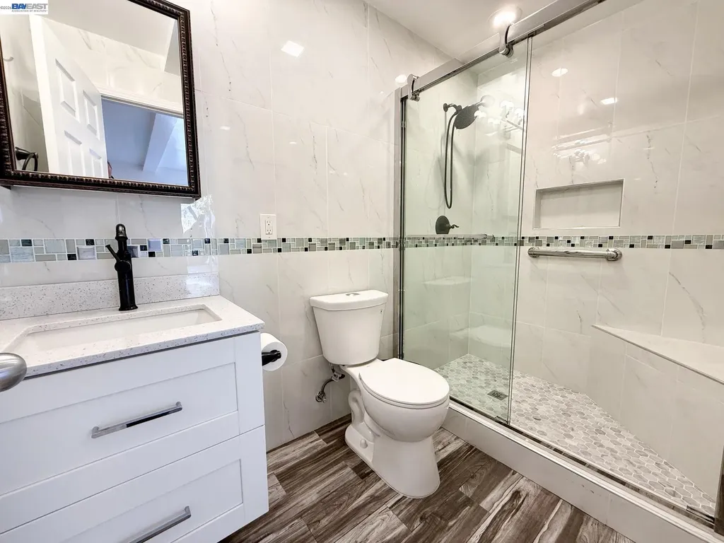 1033 Fountain Street Alameda CA 94501