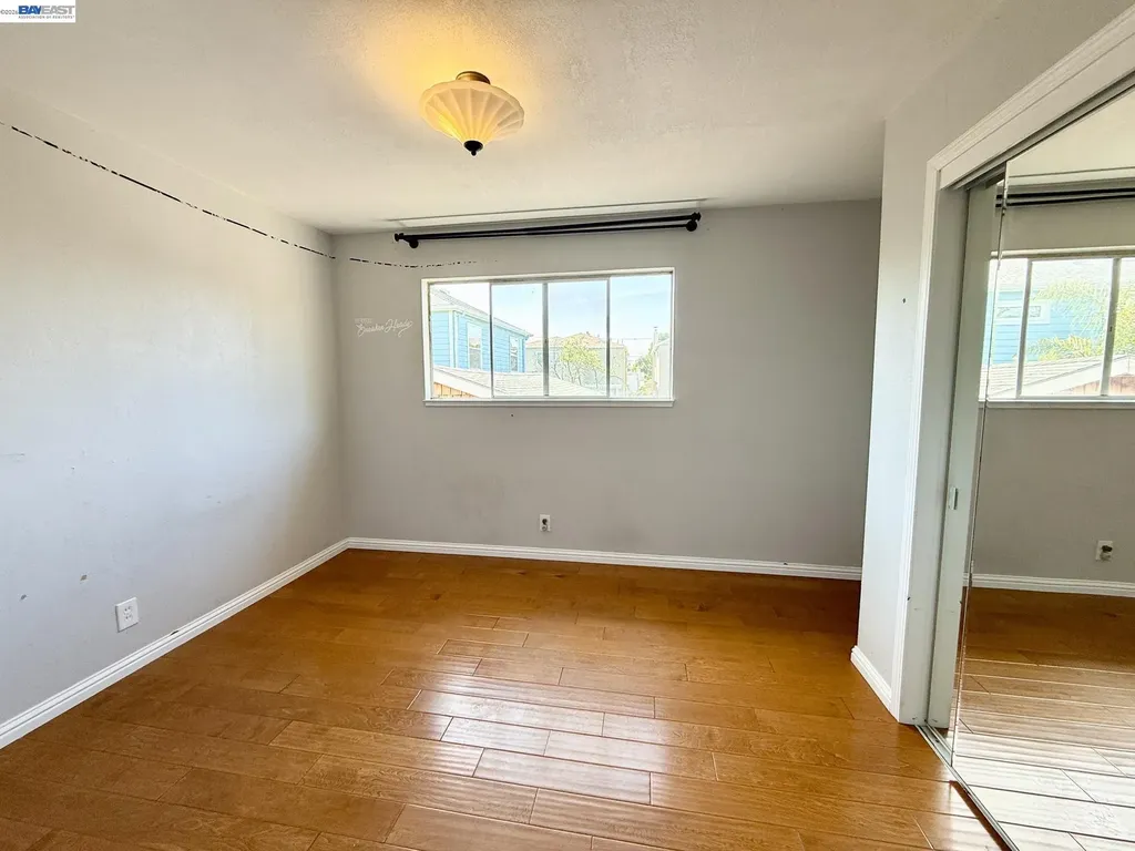 1033 Fountain Street Alameda CA 94501
