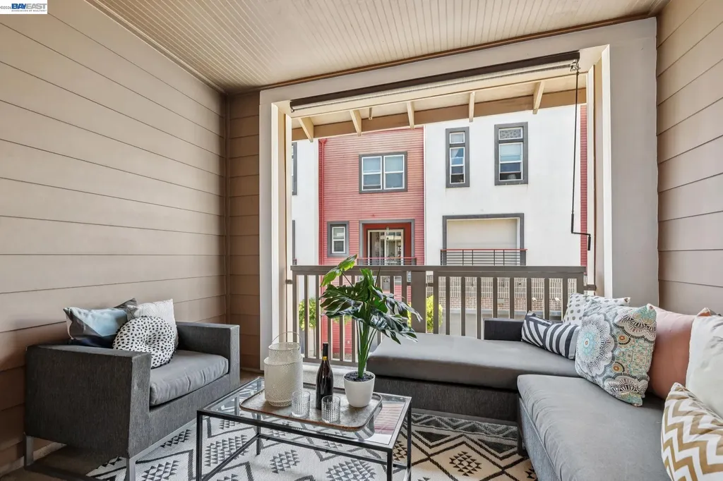 1815 Balsa Street Alameda CA 94501