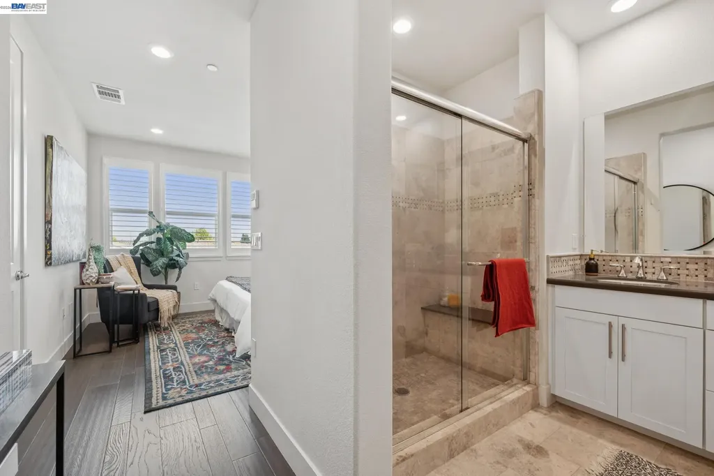 1815 Balsa Street Alameda CA 94501