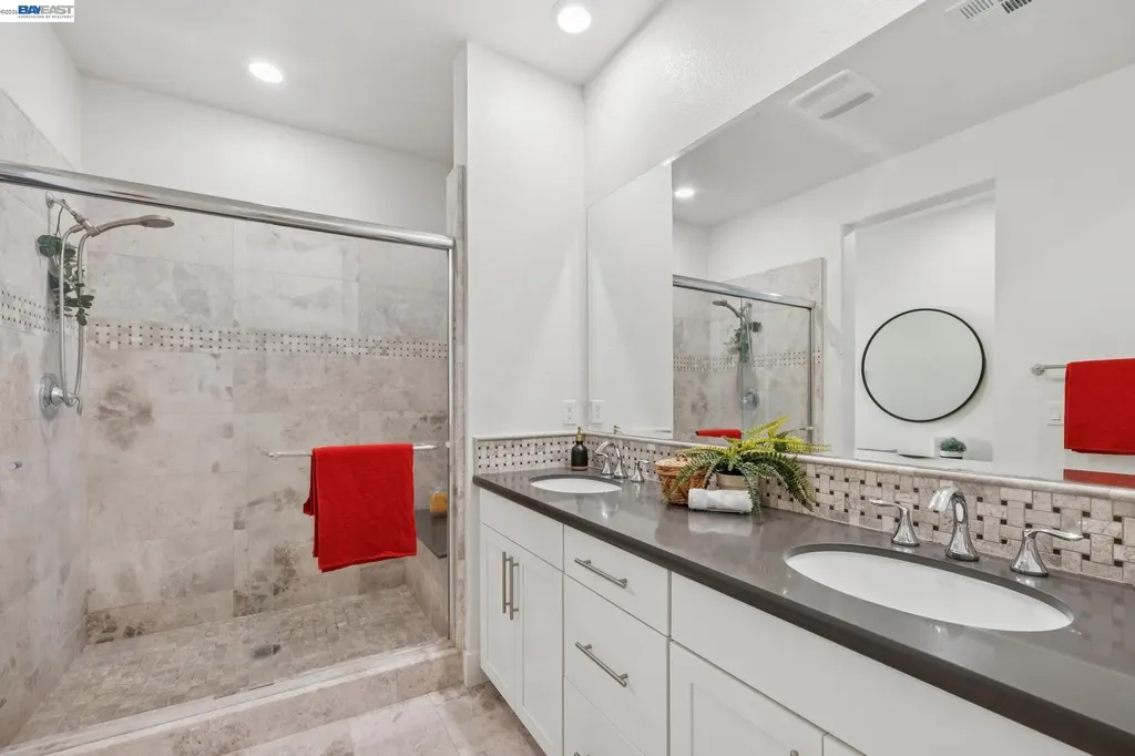 1815 Balsa Street Alameda CA 94501