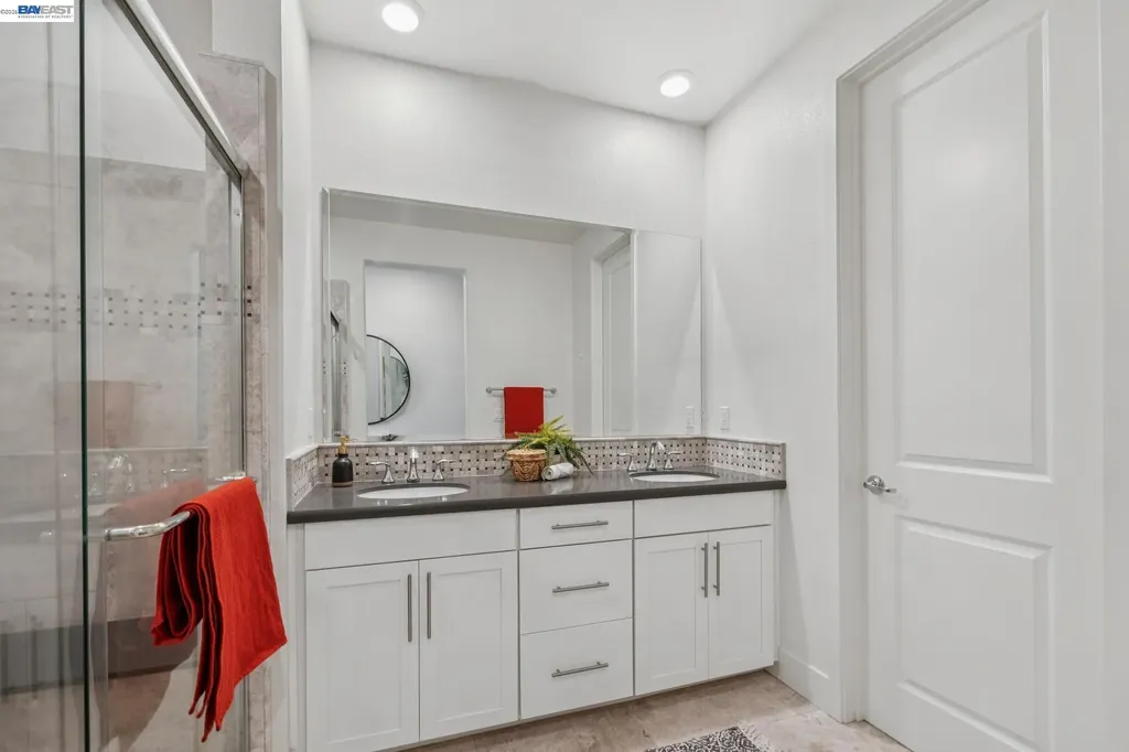 1815 Balsa Street Alameda CA 94501