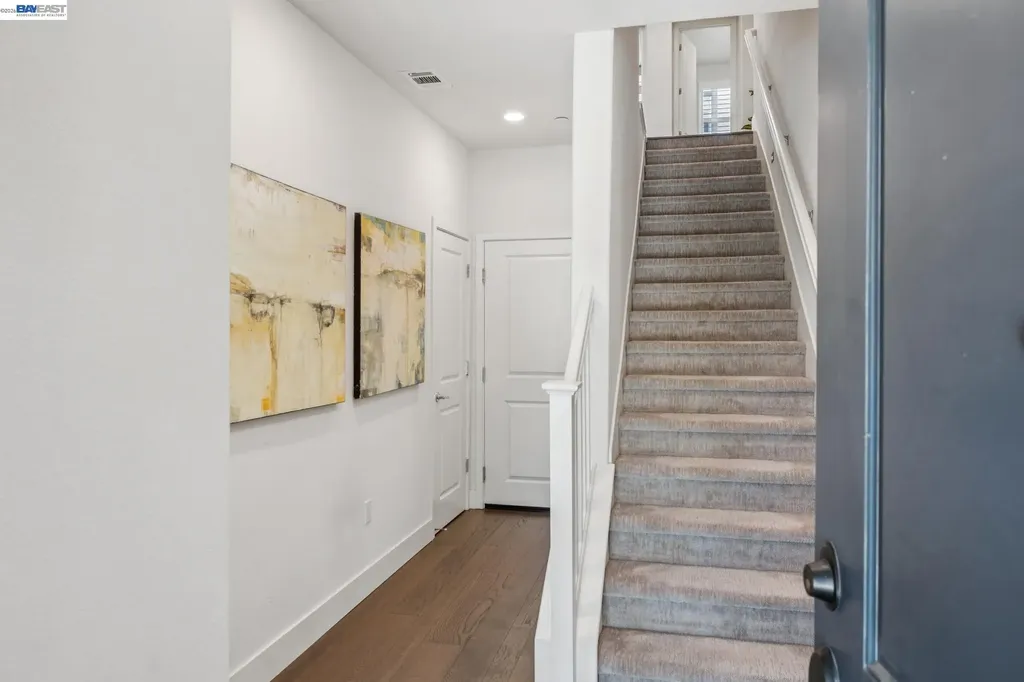 1815 Balsa Street Alameda CA 94501