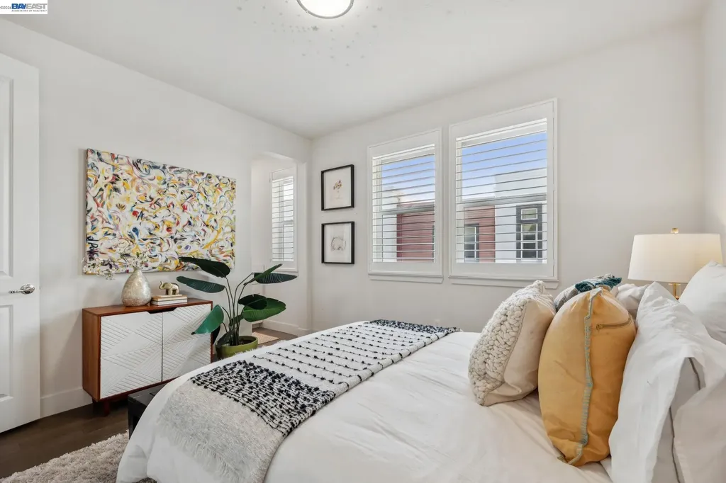 1815 Balsa Street Alameda CA 94501