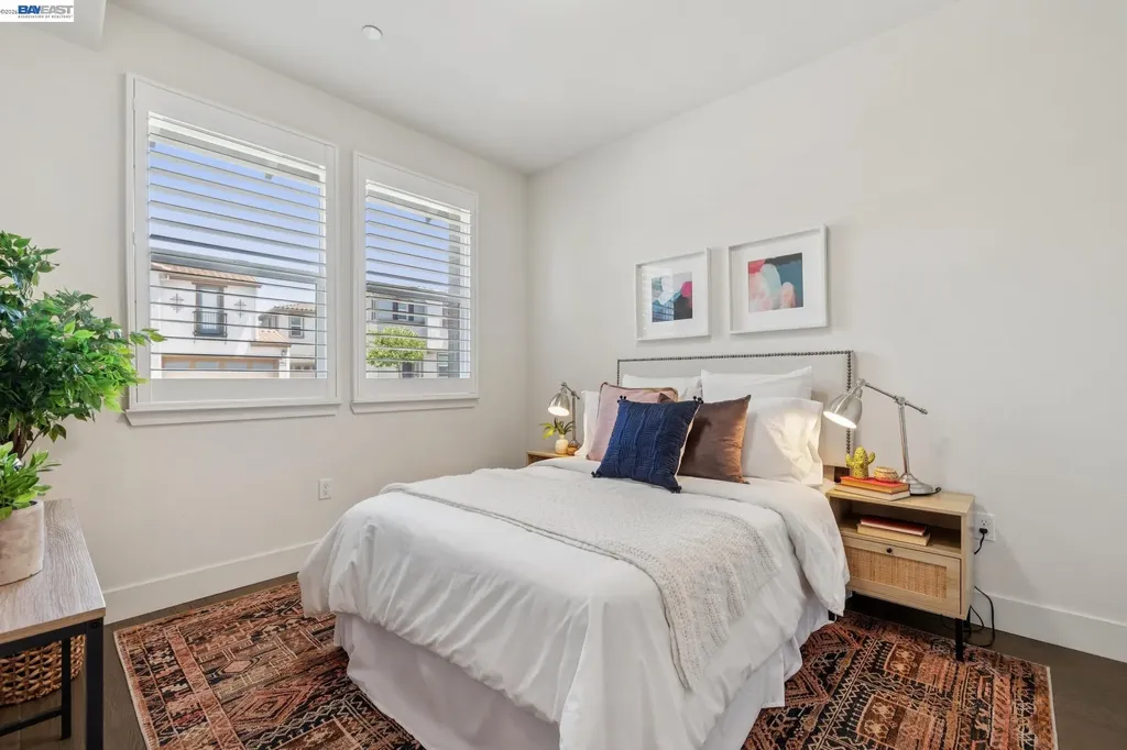 1815 Balsa Street Alameda CA 94501