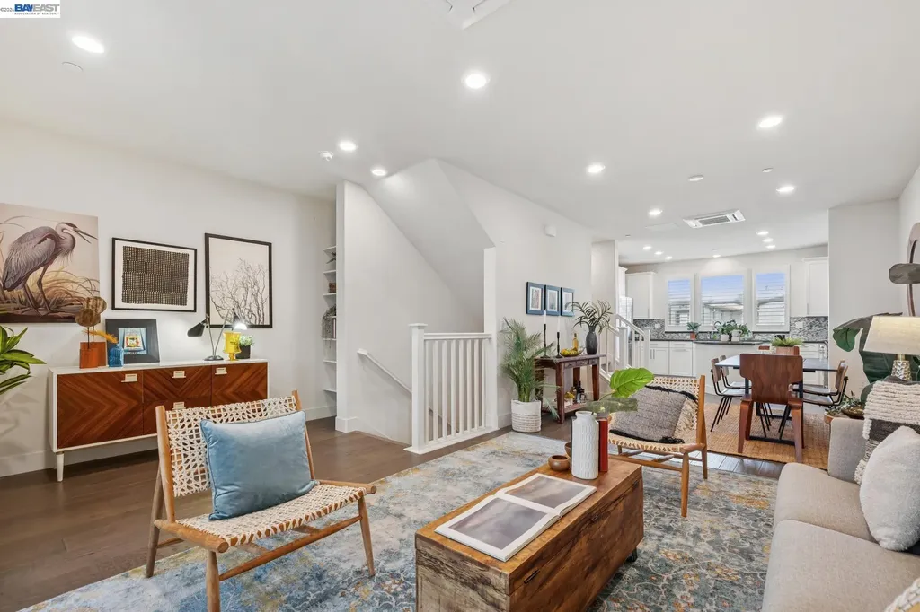 1815 Balsa Street Alameda CA 94501