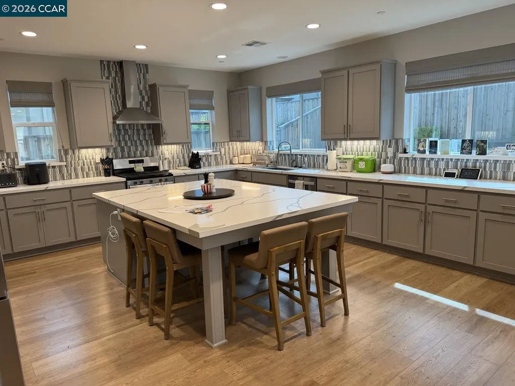 725 Frazier Drive Oakley CA 94561