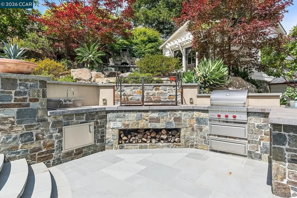 1089 Rahara Drive Lafayette CA 94549