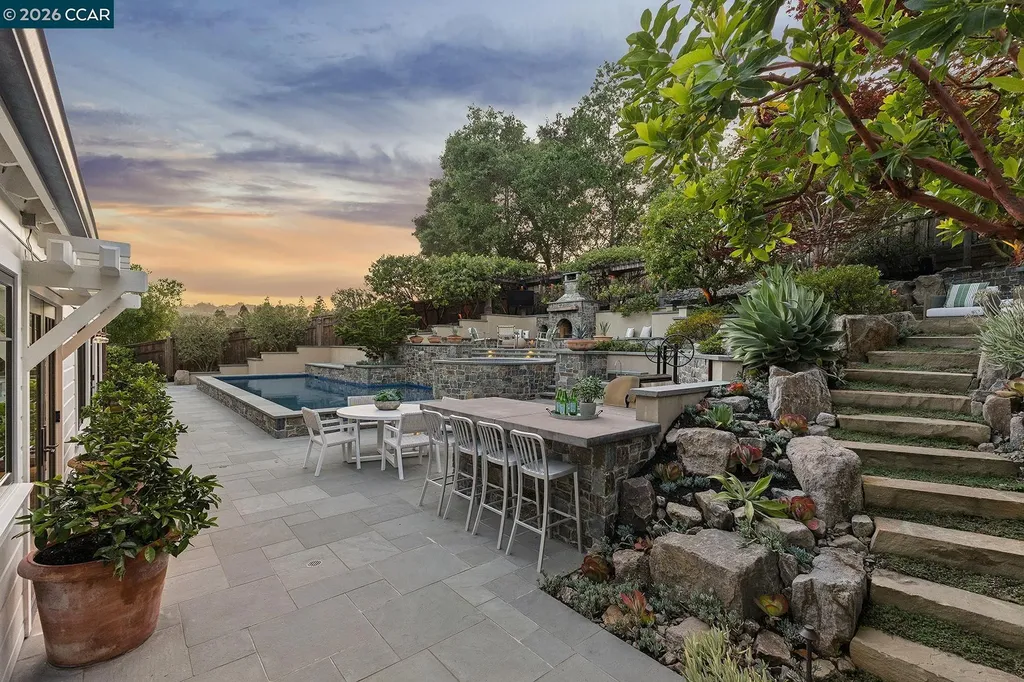1089 Rahara Drive Lafayette CA 94549