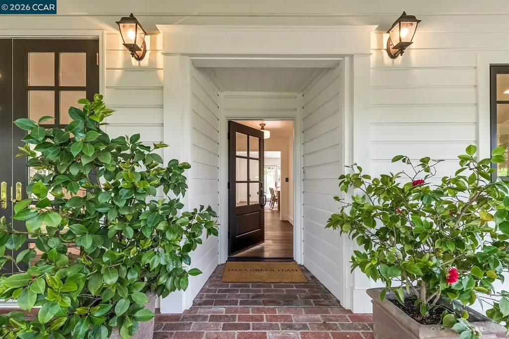 1089 Rahara Drive Lafayette CA 94549