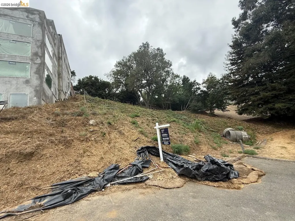 0 Sheridan Oakland CA 94618