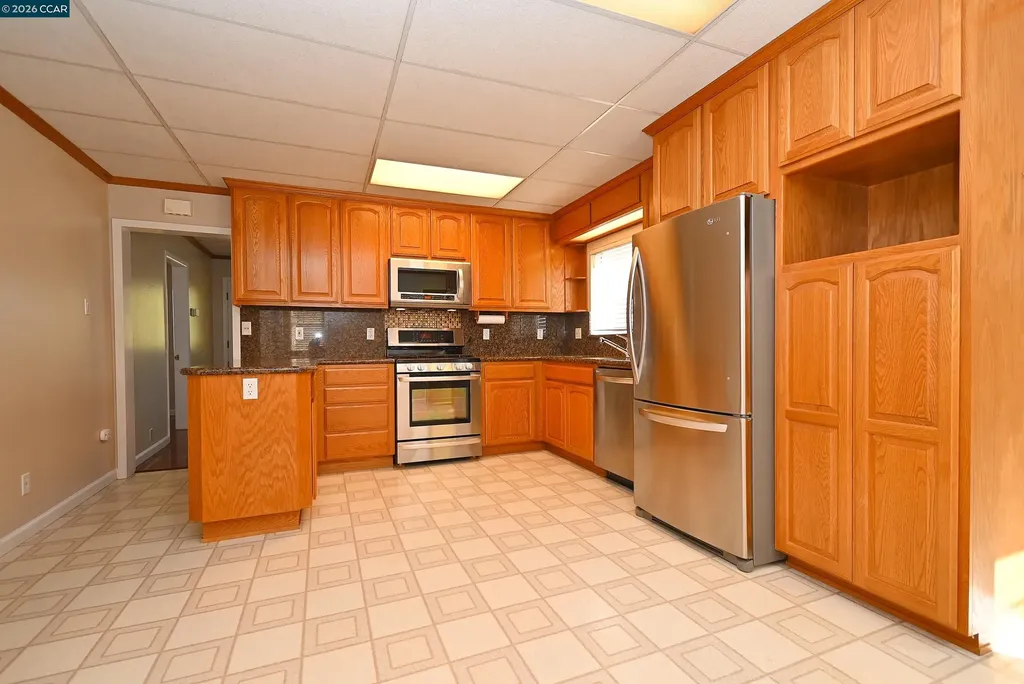 625 Winslow Street Crockett CA 94525