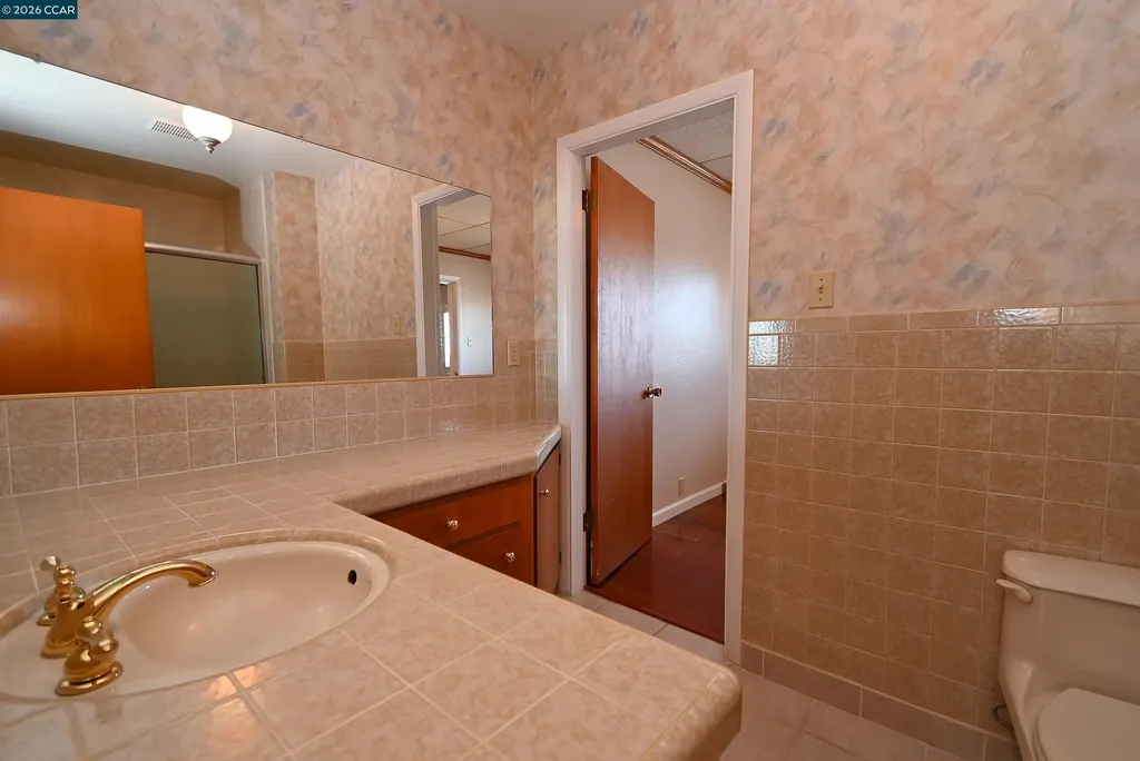625 Winslow Street Crockett CA 94525
