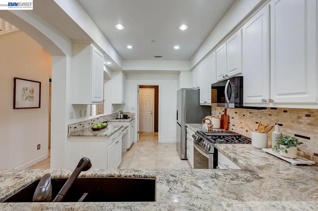 23158 Canyon Terrace Drive Castro Valley CA 94552