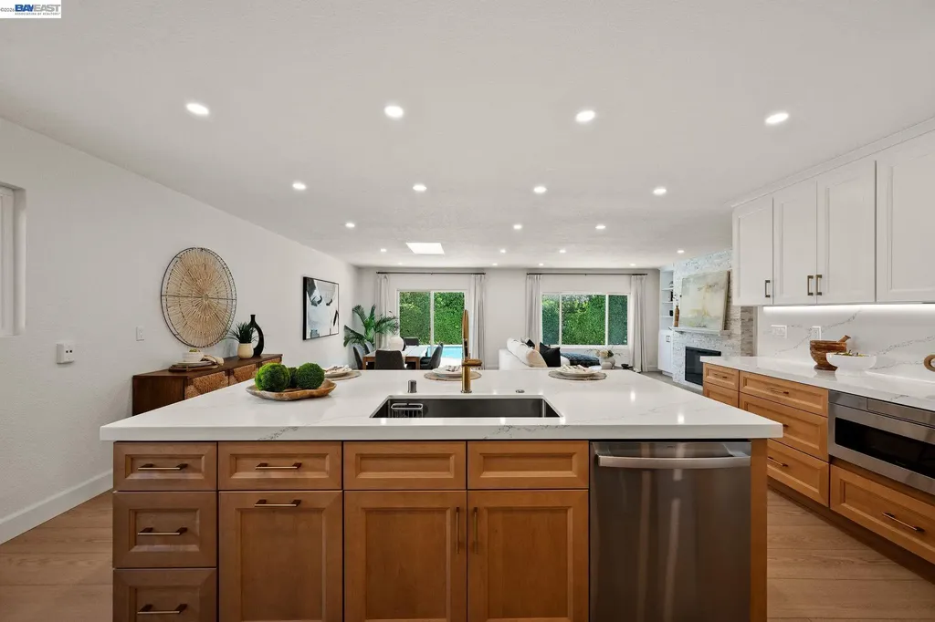 35279 Farnham Drive Newark CA 94560