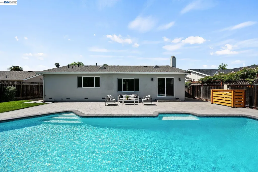 35279 Farnham Drive Newark CA 94560