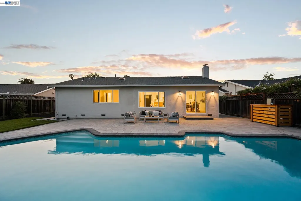 35279 Farnham Drive Newark CA 94560