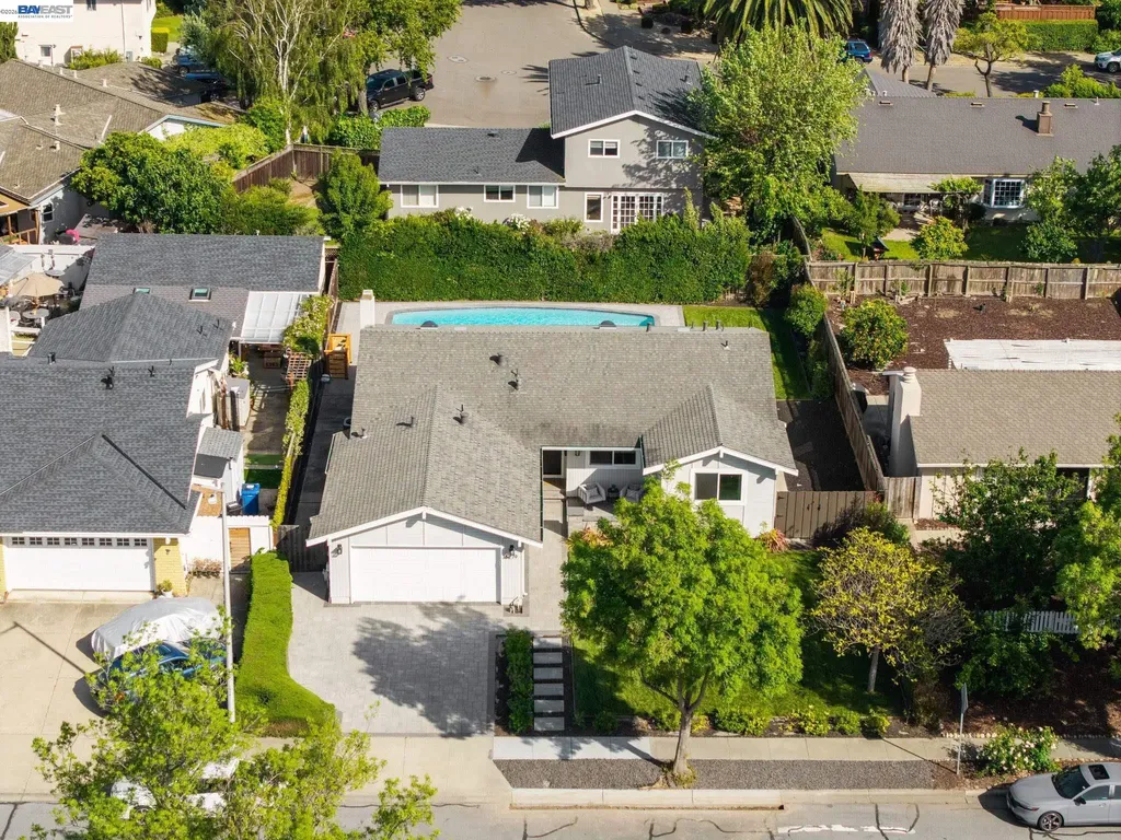 35279 Farnham Drive Newark CA 94560