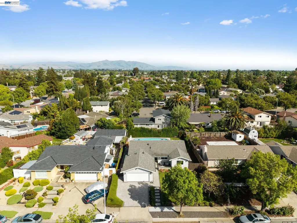 35279 Farnham Drive Newark CA 94560