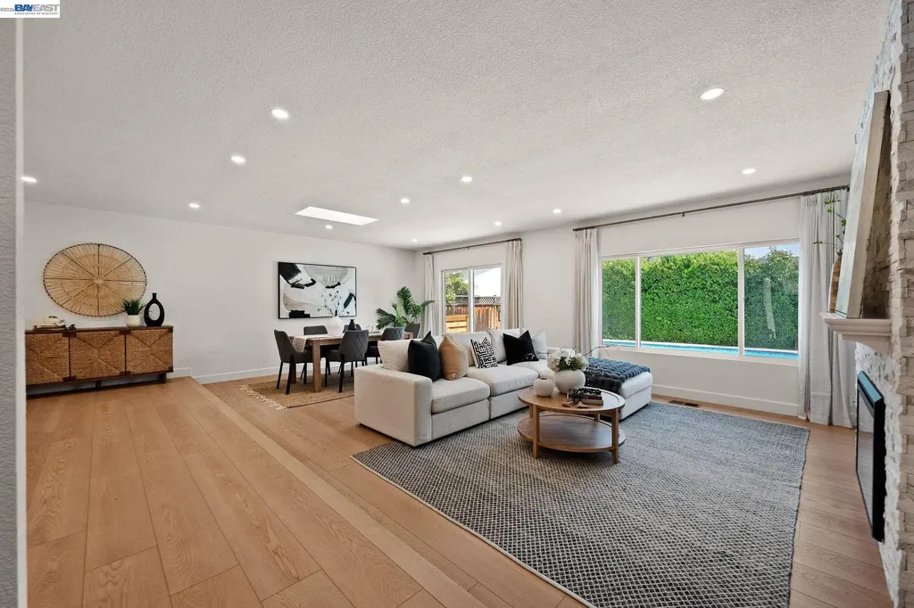 35279 Farnham Drive Newark CA 94560