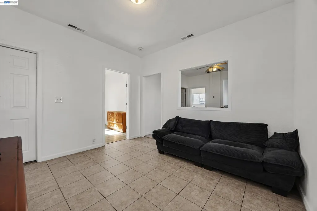 1010 4th Street Antioch CA 94509