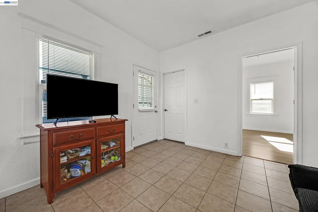 1010 4th Street Antioch CA 94509