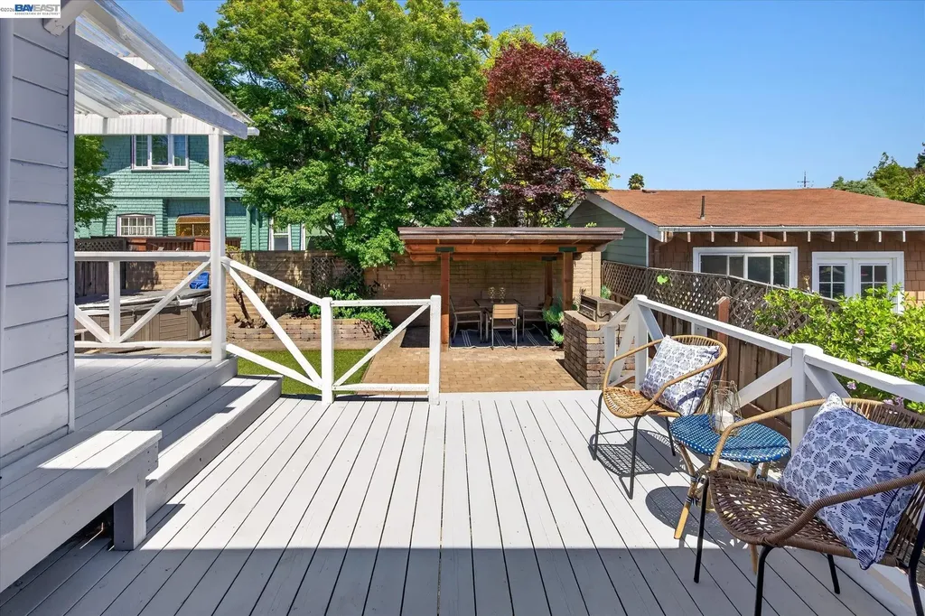 3103 Central Avenue Alameda CA 94501