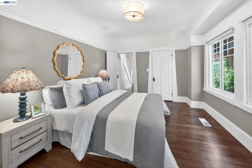 3103 Central Avenue Alameda CA 94501