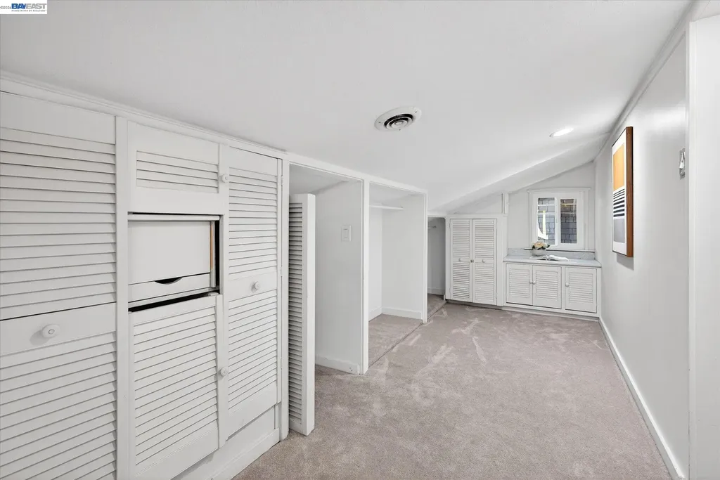 3103 Central Avenue Alameda CA 94501