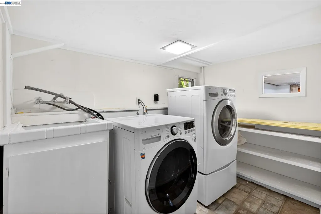 3103 Central Avenue Alameda CA 94501