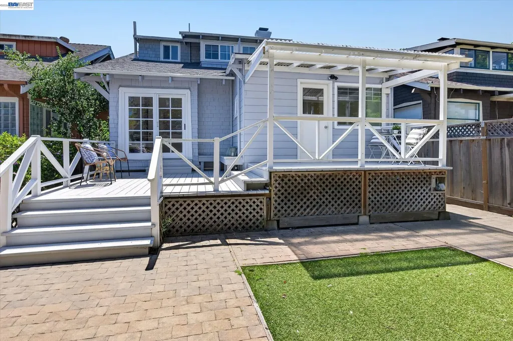 3103 Central Avenue Alameda CA 94501