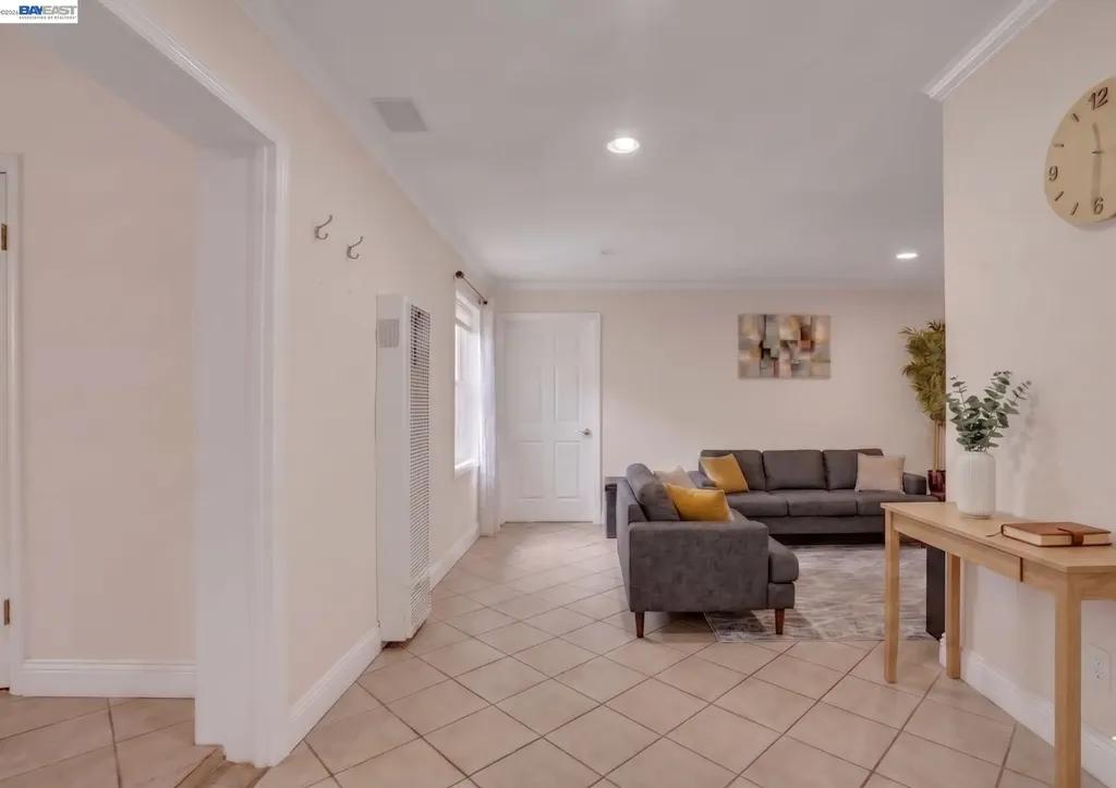 935 2nd Avenue Pinole CA 94564