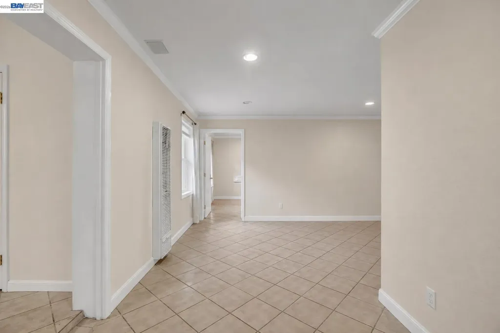 935 2nd Avenue Pinole CA 94564