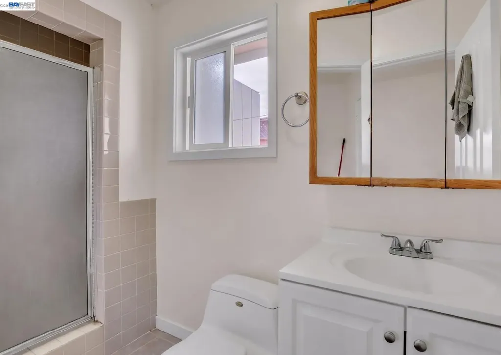 935 2nd Avenue Pinole CA 94564