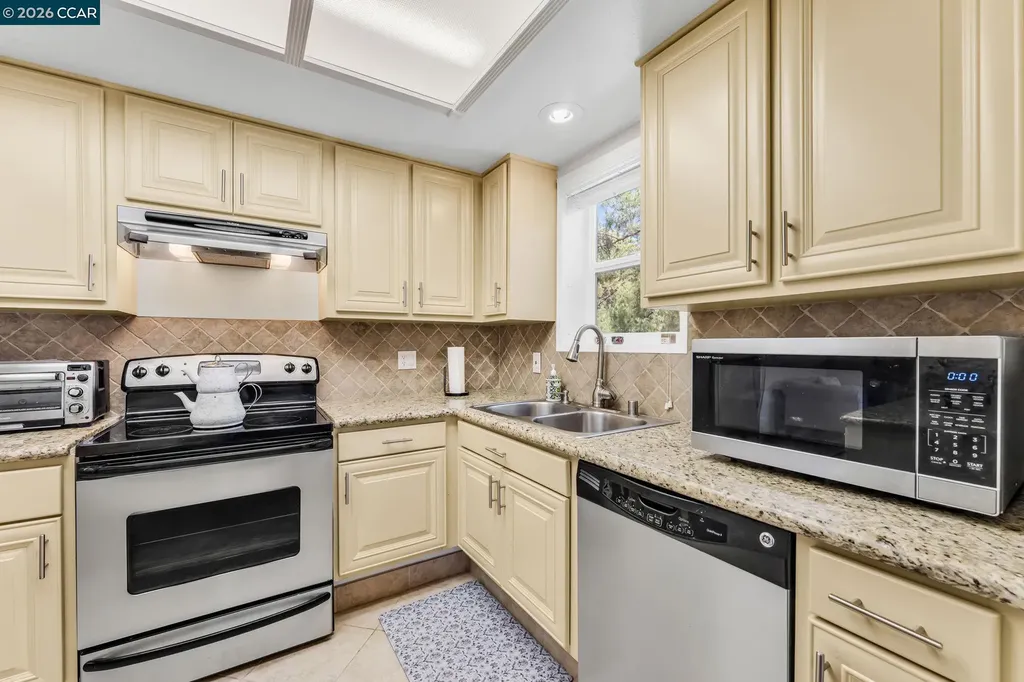 1935 Golden Rain Road Walnut Creek CA 94595
