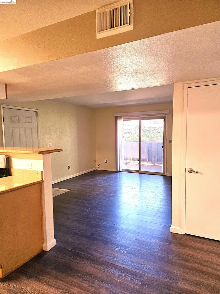 1241 Lakeview Circle Pittsburg CA 94565