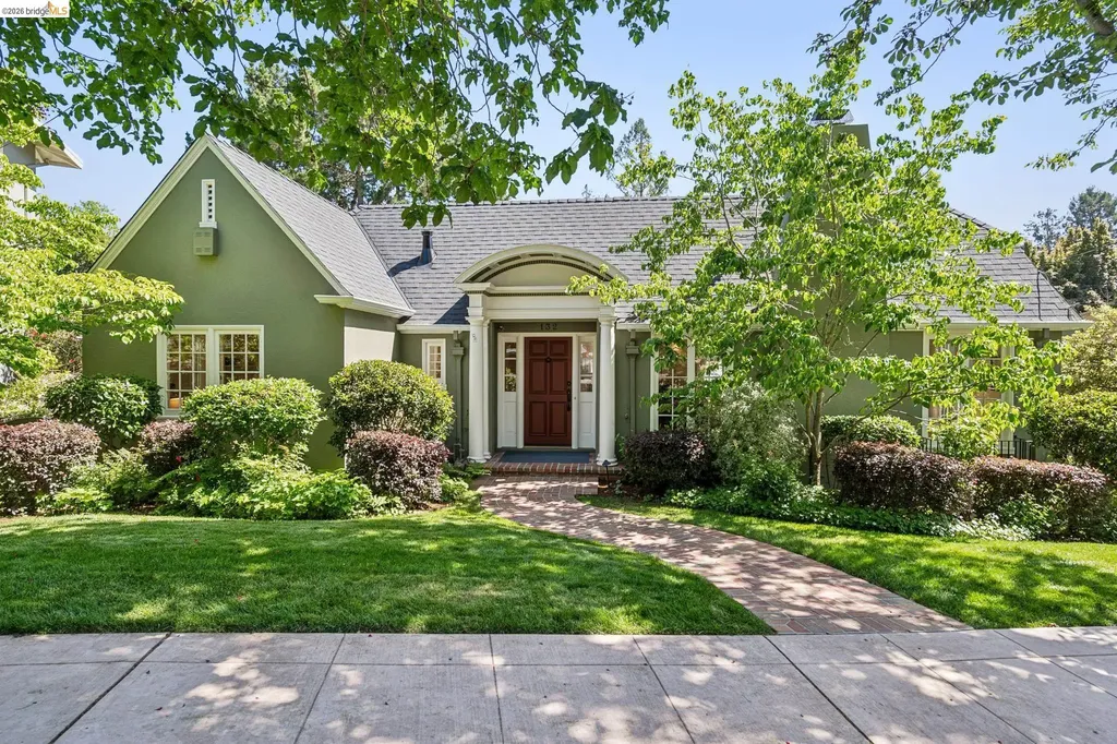 132 Caperton Piedmont CA 94611