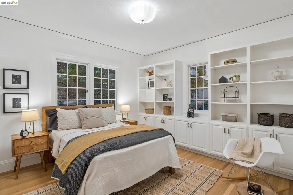 132 Caperton Piedmont CA 94611