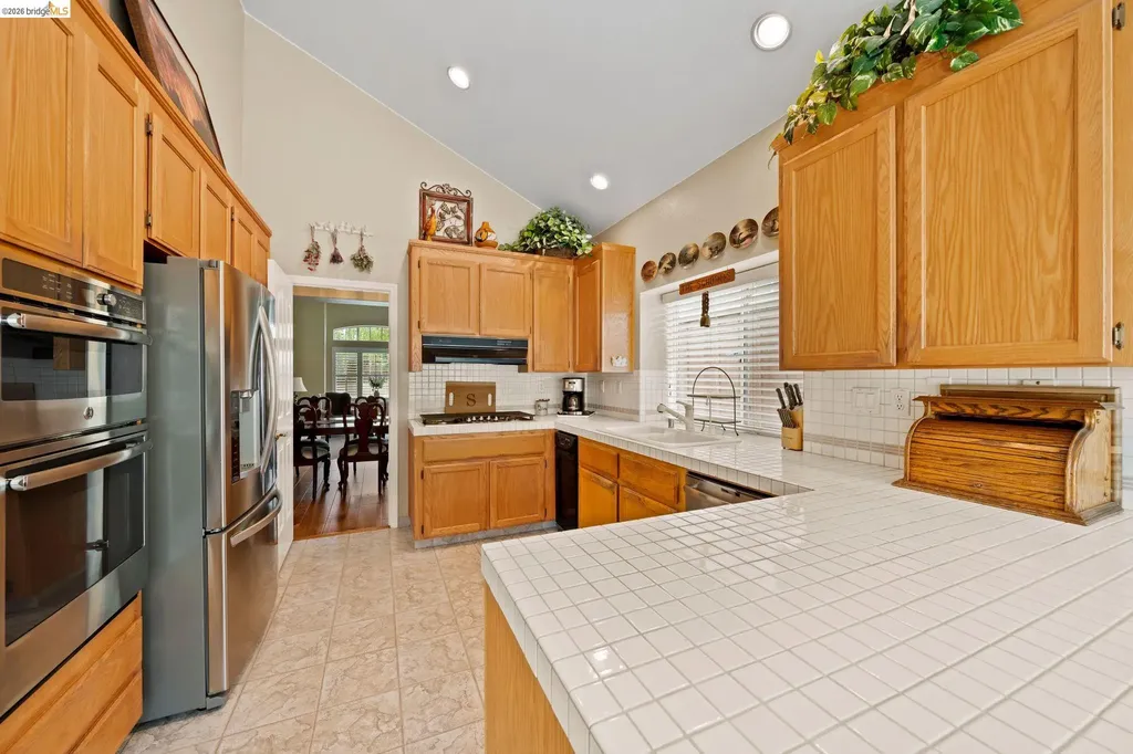 2433 Mimosa Way Antioch CA 94509